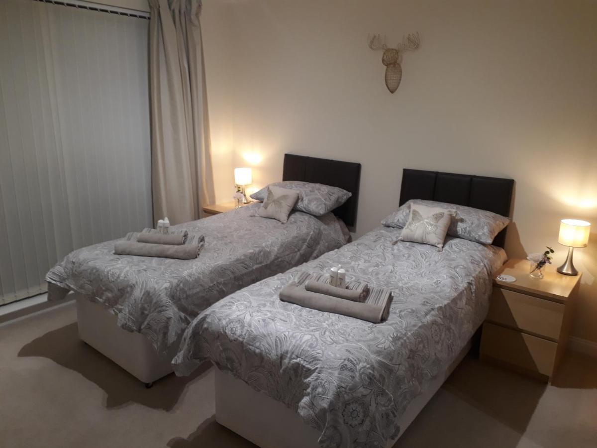 Airdrie Apartments ภายนอก รูปภาพ